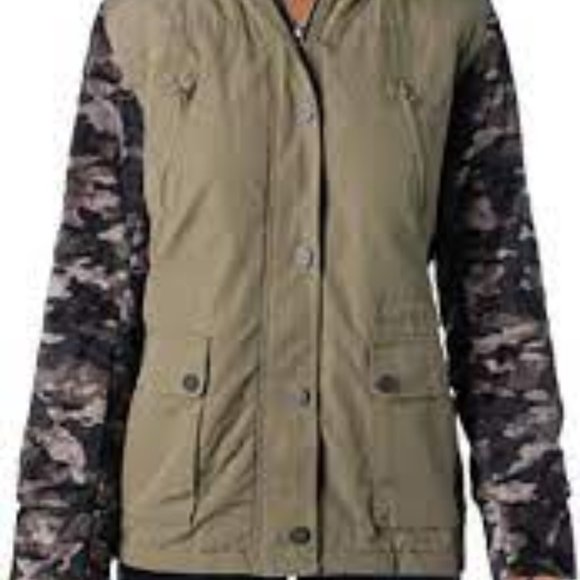 Sanctuary Plush-Camo-Sleeve Anorak Winter Jacket NWT - Picture 4 of 4